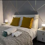 Cozy 5B Home - Free Parking - Contractors & Groups