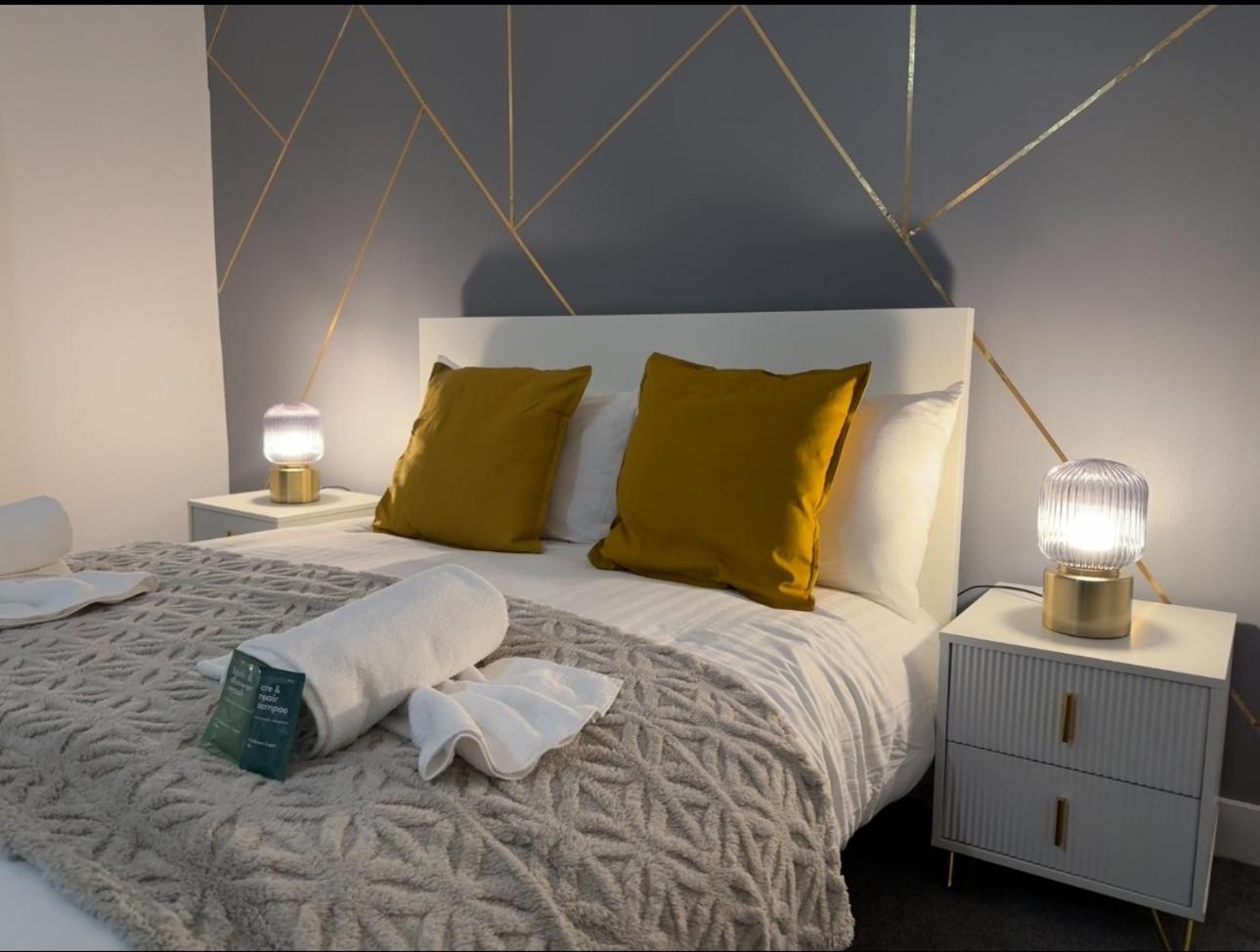 Cozy 5b - Free Parking - Contractors & Groups Holiday home Luton (Bedfordshire)