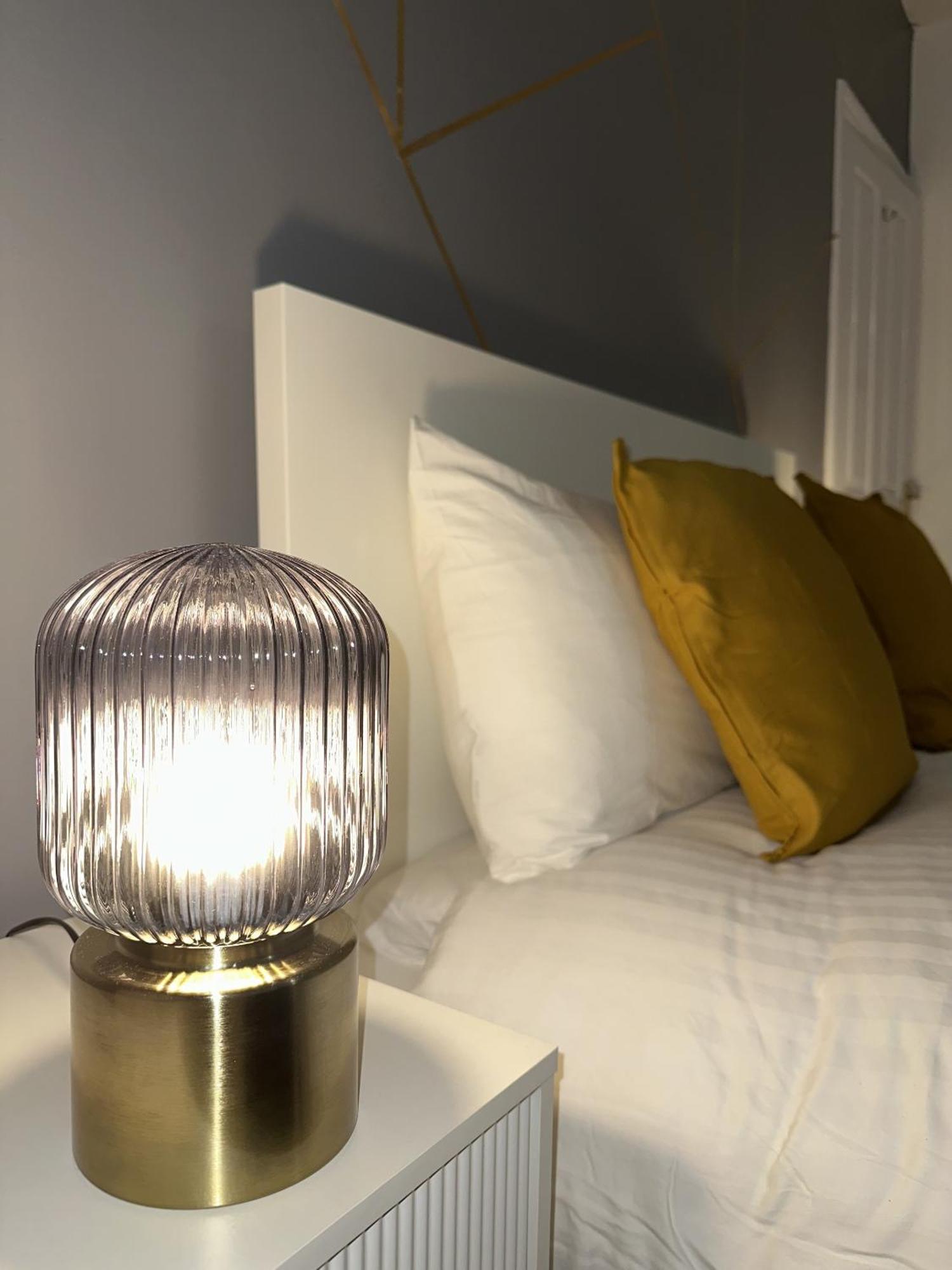 Cozy 5b - Free Parking - Contractors & Groups * Luton (Bedfordshire)